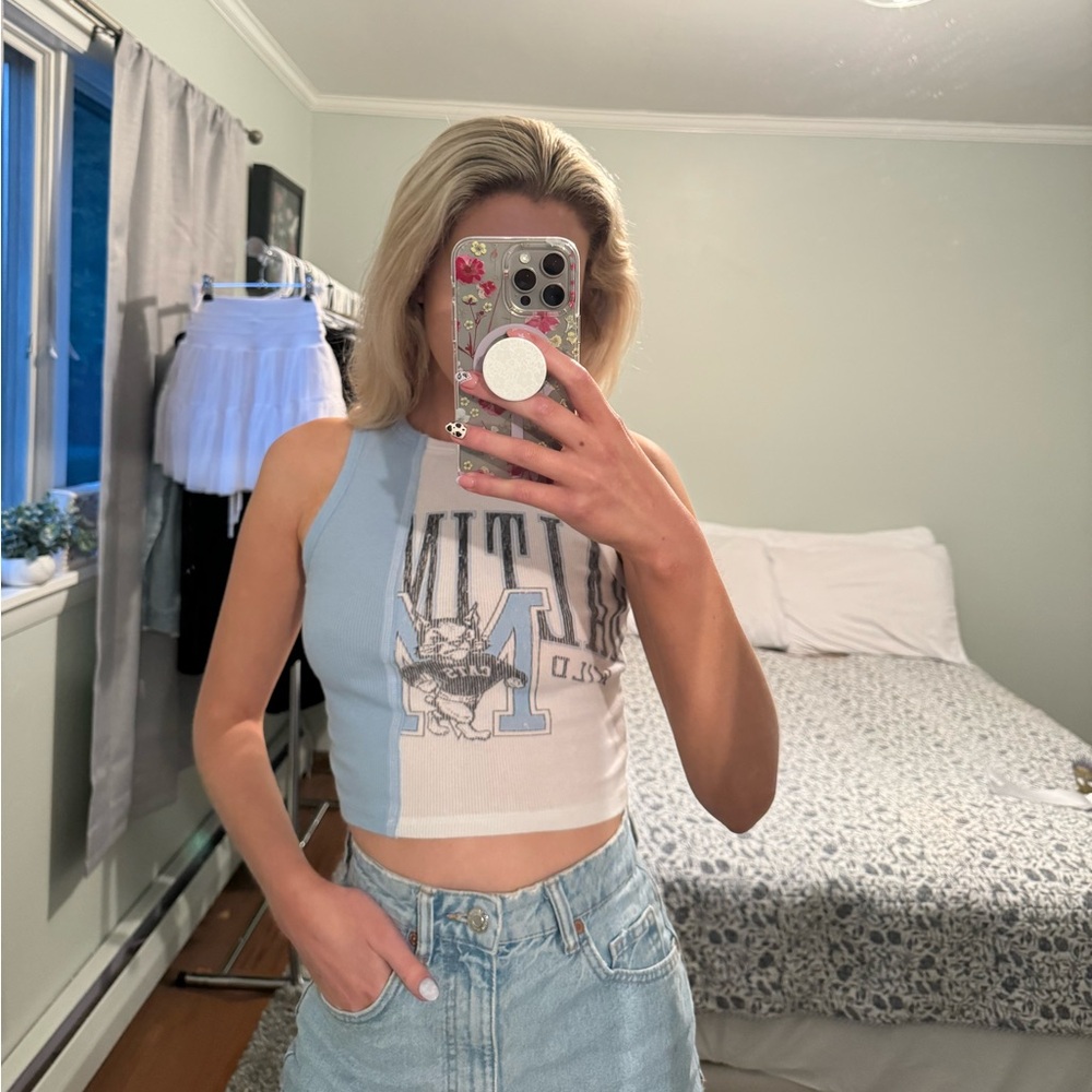 Cropped Hollister Tank